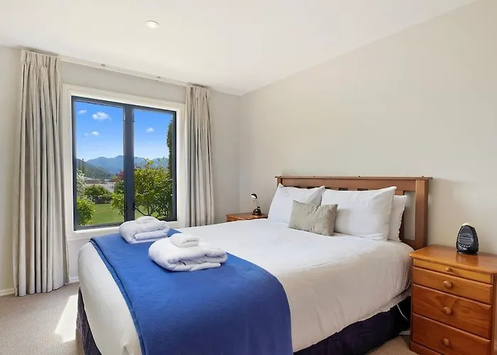 Warm And Spacious 2 Bedroom, Downstairs * Wanaka